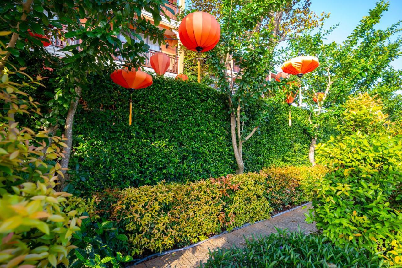 Allegro Hoi An . A Little Luxury Hotel & Spa Экстерьер фото Chinese lanterns in Chinatown, San Francisco