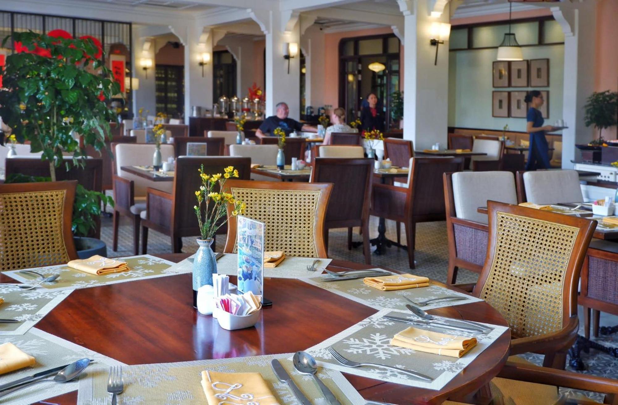 Allegro Hoi An . A Little Luxury Hotel & Spa Экстерьер фото The restaurant at the hotel