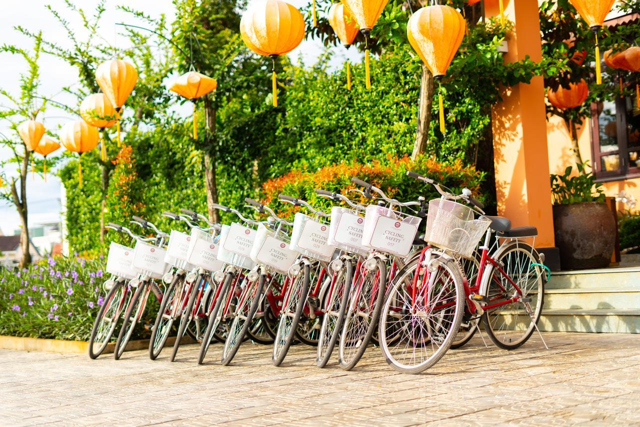Allegro Hoi An . A Little Luxury Hotel & Spa Экстерьер фото Bicycles for rent in Hoi An